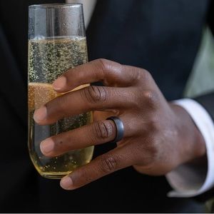 Enso silicone ring 9, NWT